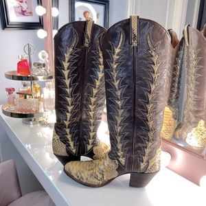 VINTAGE DAN POST COWBOY BOOTS! 🤠